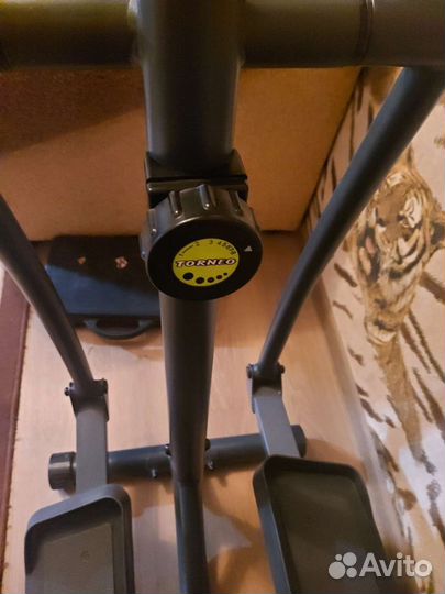 Электрический тренажер Torneo б/у
