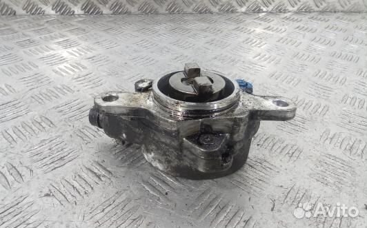 Насос вакуумный renault master 2 (DEA03KX01)