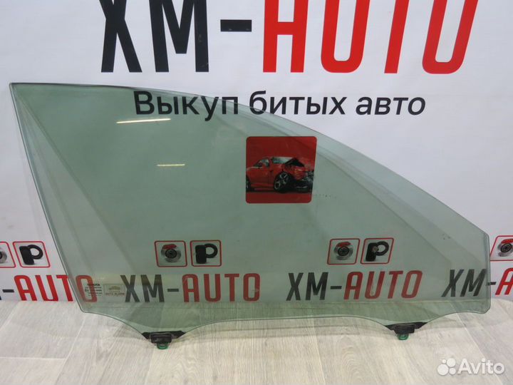 Стекло переднее правое Toyota Camry 40