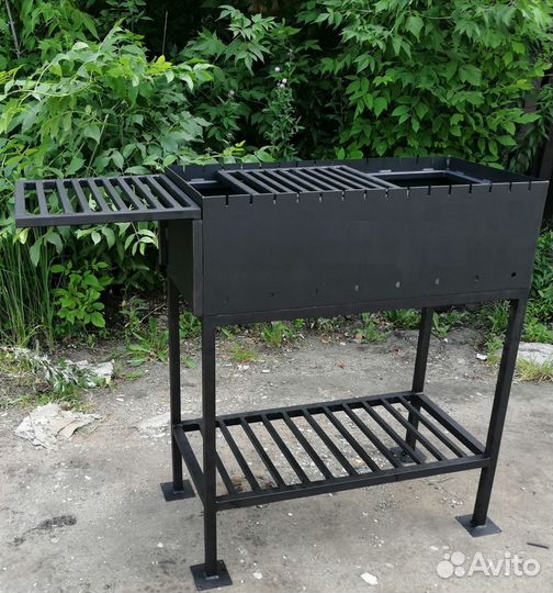 Мангал с дровницей