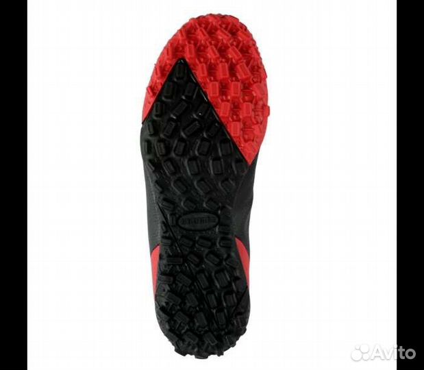 Футбольные бутсы- сороконожки