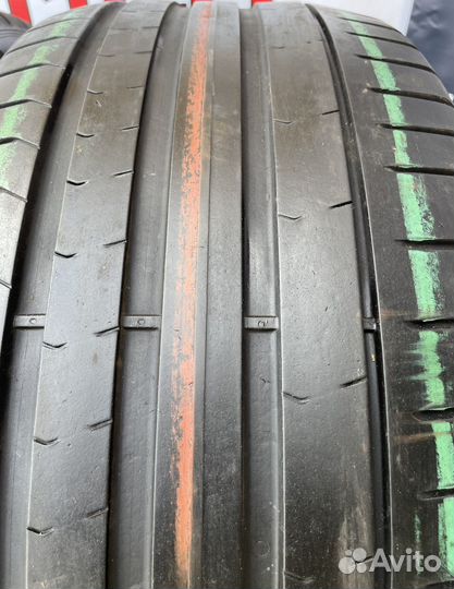 Pirelli P Zero PZ4 255/40 R21 102Y