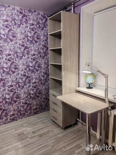 Уголок школьника стол со шкафчиками