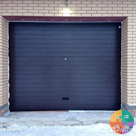 Секционные ворота