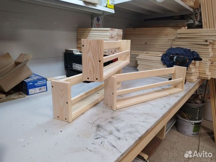 Полка для книг монтессори