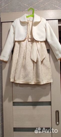 Платья праздничные