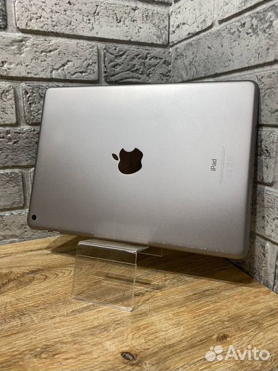 Apple iPad 6 поколение 2018 32GB