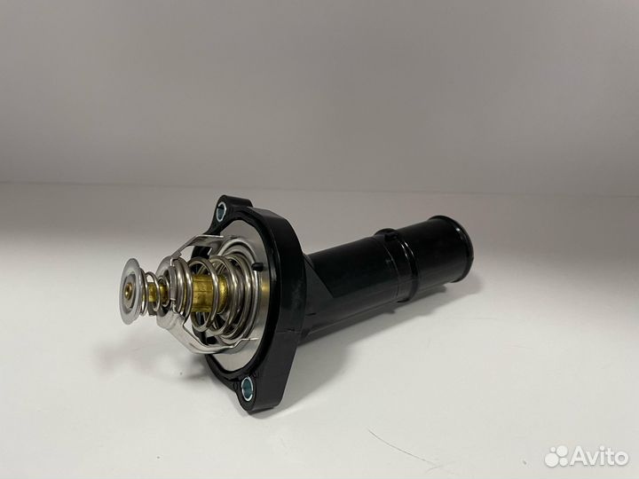 Термостат на Ford Focus 2.0l