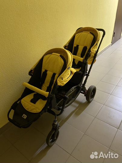 Коляска для двойни fd design