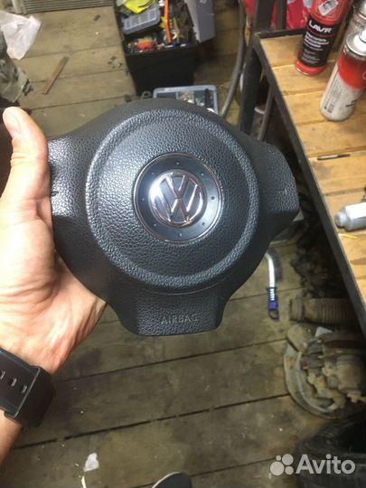 Volkswagen polo sedan в разбор остатки