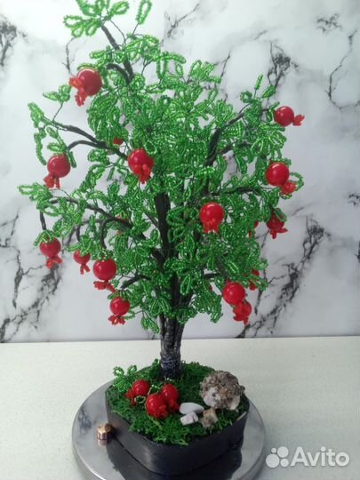 Дерево из бисера