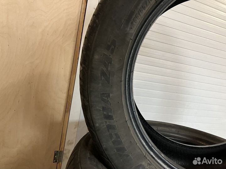 Maxxis Victra R19 225/55 R19 99W