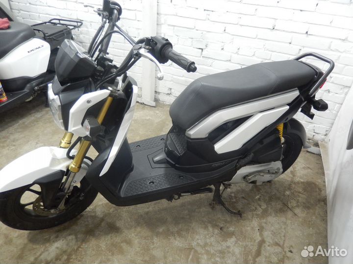 Скутер Honda Zoomer X 110 только из Японии