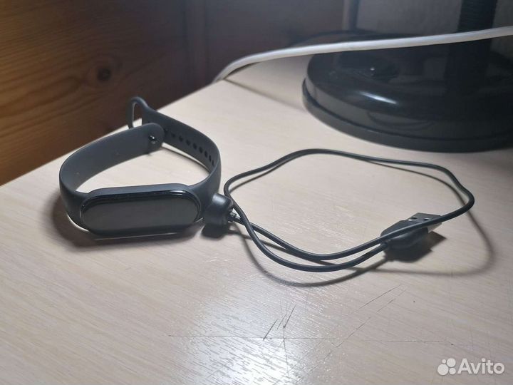 Умные часы Xiaomi Mi Smart Band 5