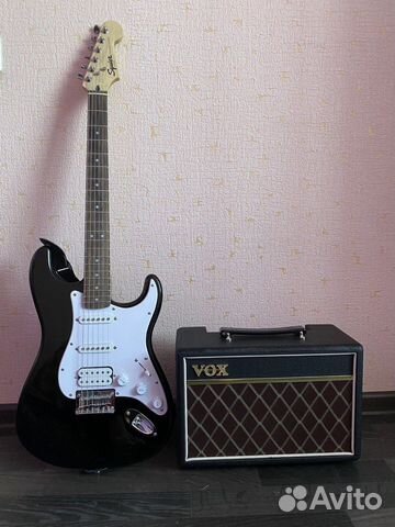 Электрогитара и комбоусилитель