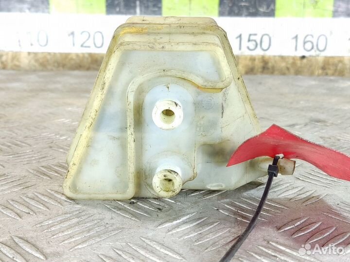 Бачок главного тормозного цилиндра E 210