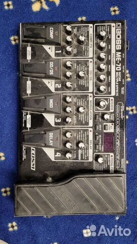 Гитарный процессор boss me-70
