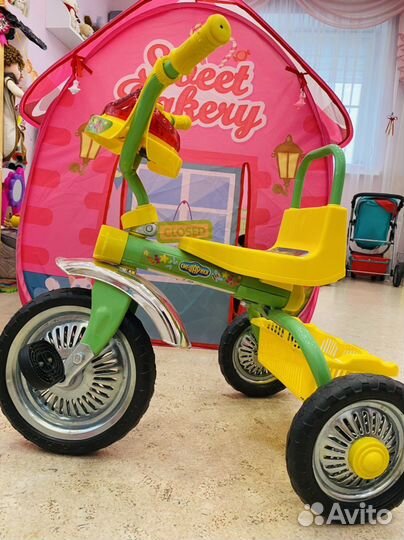 Детский трехколесный велосипед
