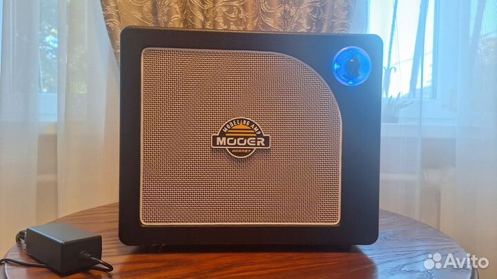 Fender Squier HSS Stratocaster с усилителем