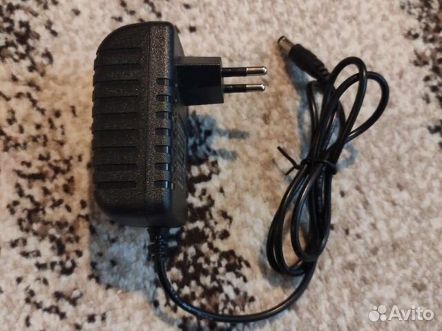 Блок питания,адаптер 12v 2a