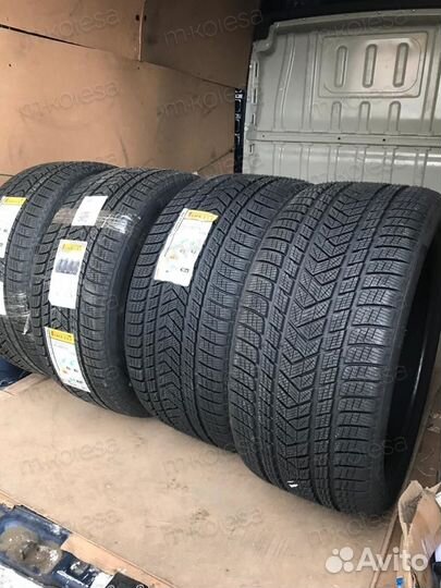Pirelli Scorpion Winter 285/40 R22