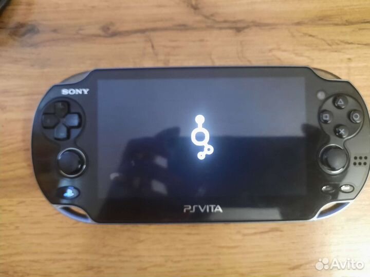 PlayStation Vita PCH-1008