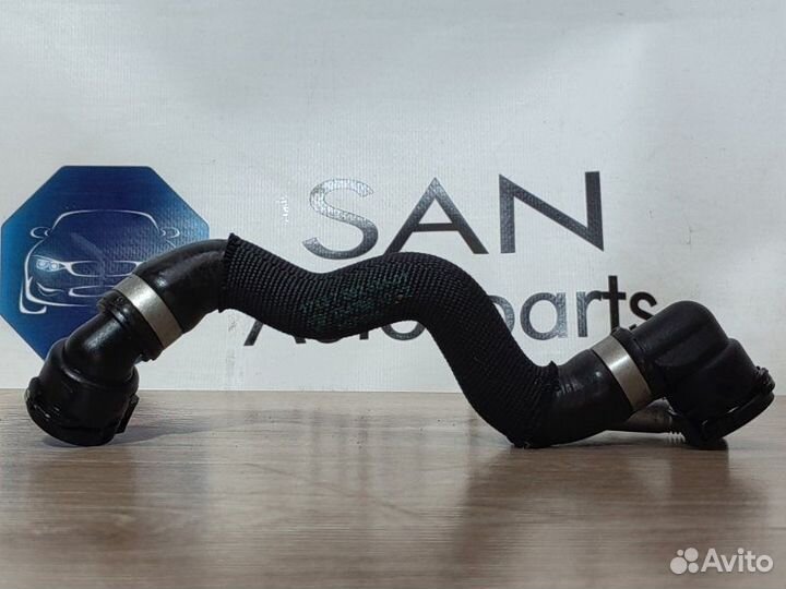 Шланг системы охлаждения Bmw 5 F10 N63B44 2011