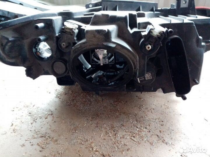 Фара передняя левая Bmw 3 Series F30