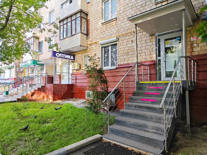 Торговая площадь 45 м² рядом с метро