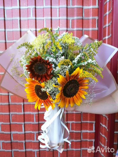 Ромашка подсолнухи лаванда полевые цветы букеты