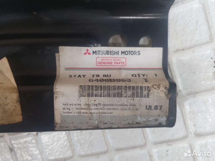 Кронштейн бампера Mitsubishi pajero sport 2