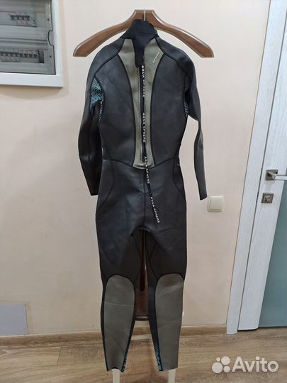 Гидрокостюм Aqua Sphere 40 размера
