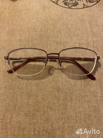 Очки новые с диоптриями -5,5