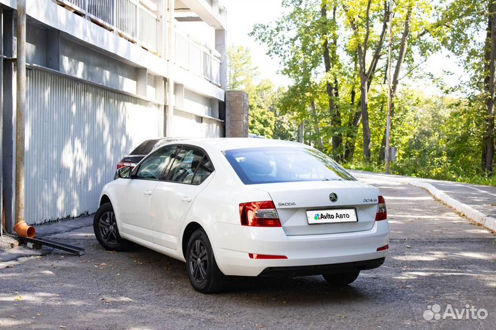 Skoda Octavia 1.6 AT, 2016, 84 248 км