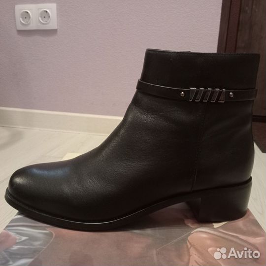 Ботильоны натуральная кожа новые 40