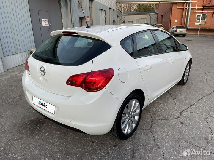 Opel Astra 1.6 МТ, 2011, 163 000 км