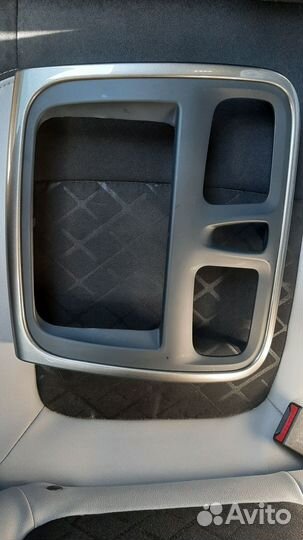 Рамка для магнитолы renault logan 2