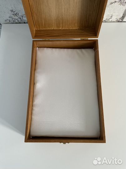 Коробка деревянная подарочная