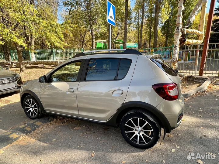 Renault Sandero Stepway 1.6 AT, 2018, 48 000 км