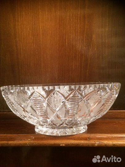 Хрустальная ваза