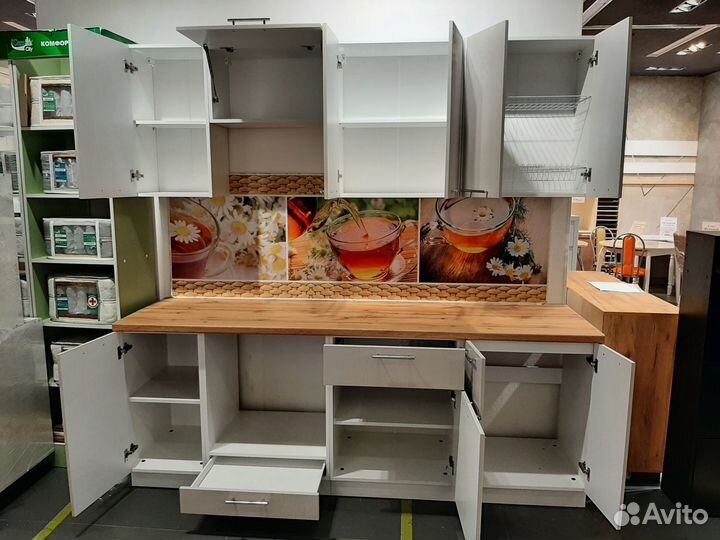 Кухонный гарнитур 2,2 м шалфей