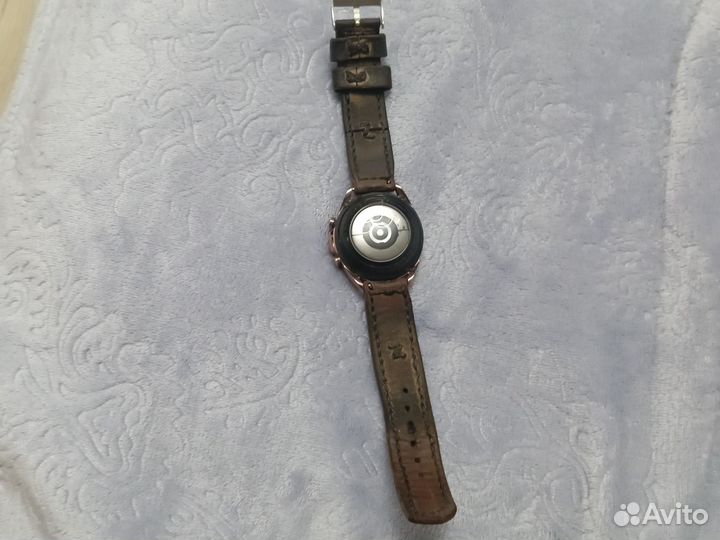 Смарт-часы Samsung Galaxy Watch3