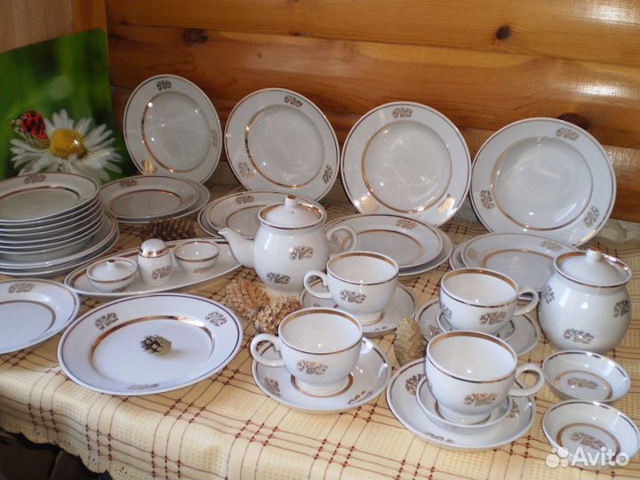 Столово - чайный сервиз (не полный)
