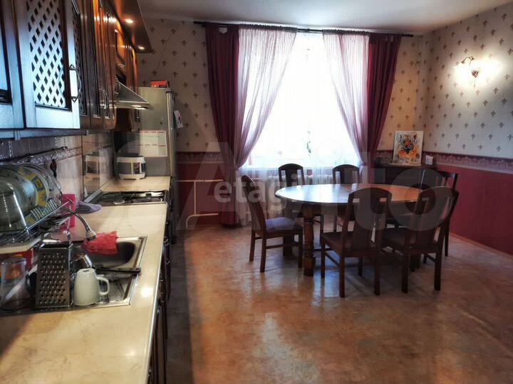 5-к. квартира, 230,9 м², 2/3 эт.