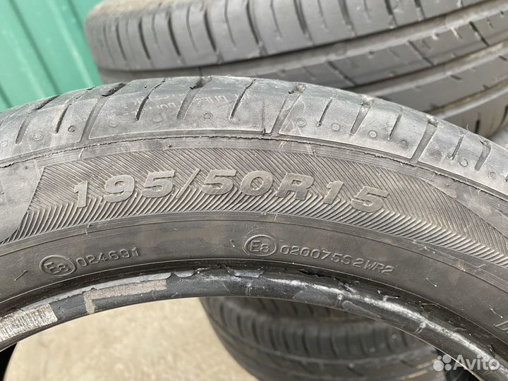 Viatti Strada Asimmetrico V-130 195/50 R15