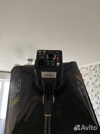 Фотостудия (софтбоксы, свет)