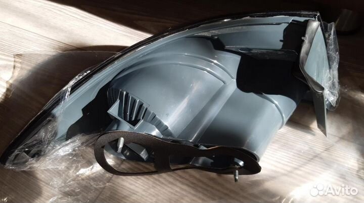 Фонарь задний правый Мазда 6 gg