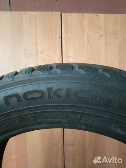 Nokian Tyres WR SUV 3 265/50 R20