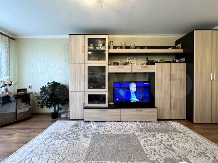 2-к. квартира, 47 м², 5/6 эт.