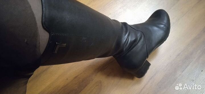 Сапоги черная кожа 40-41